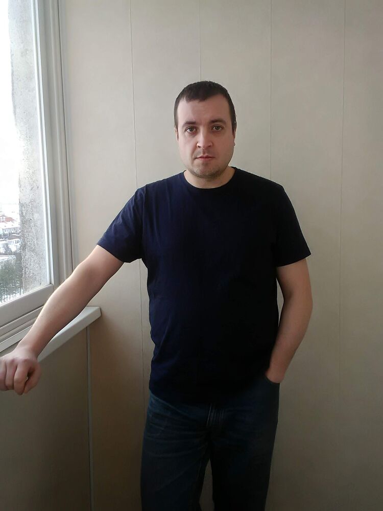 25134250  Mihail, 44 ,    