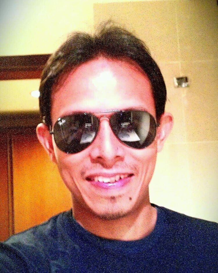  -,   Fez, 42 ,   ,   , c 