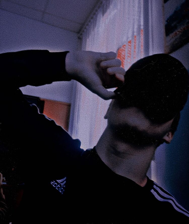  34819940  , 20 ,    