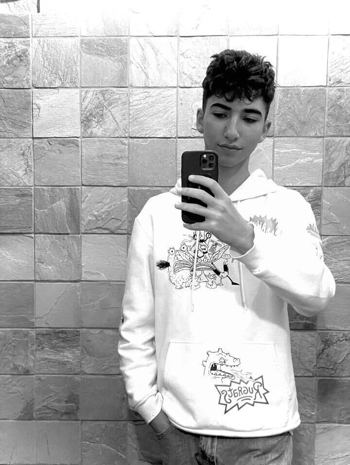 ,   Arman, 21 ,   ,   