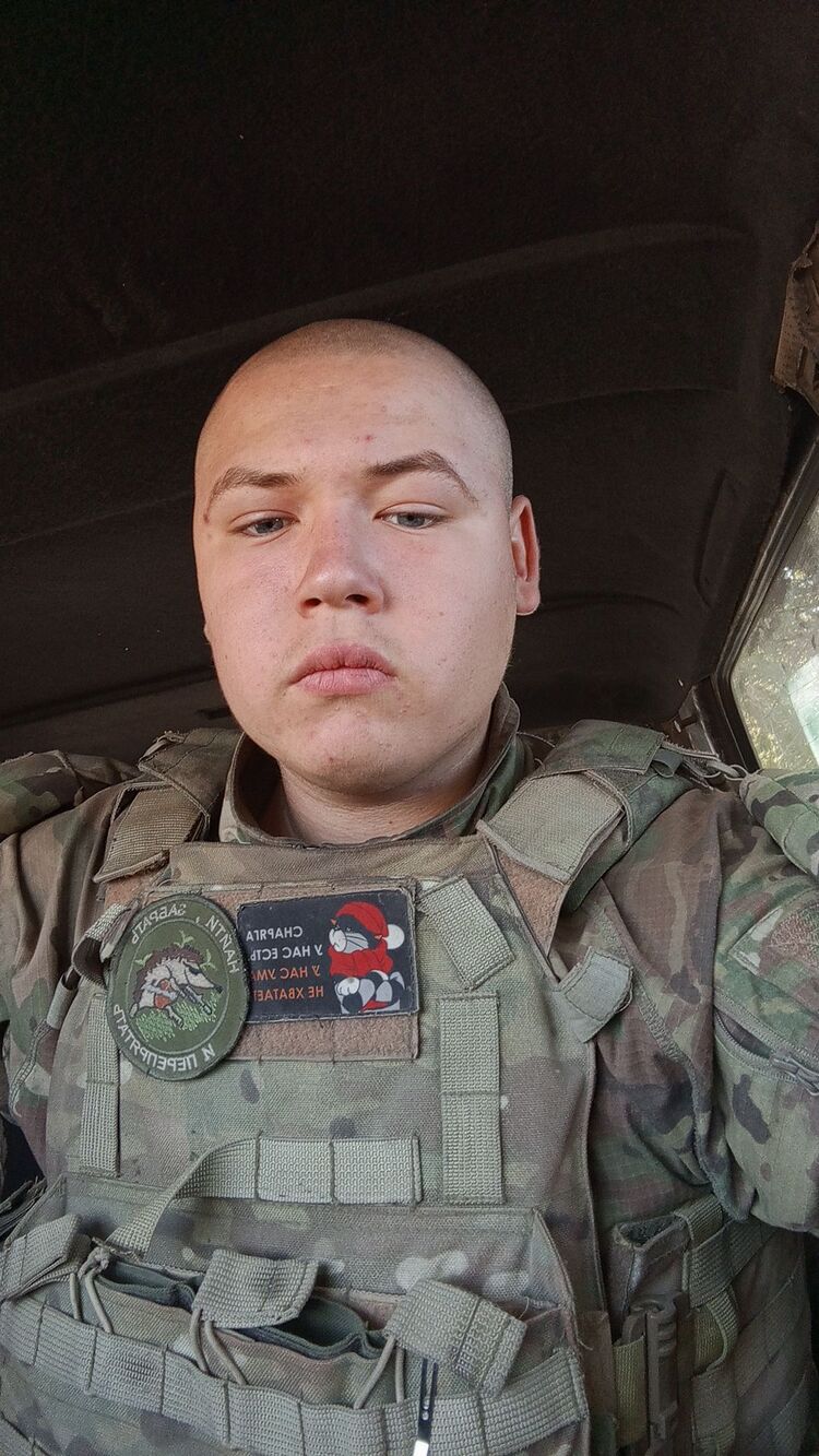  44260580  , 22 ,    