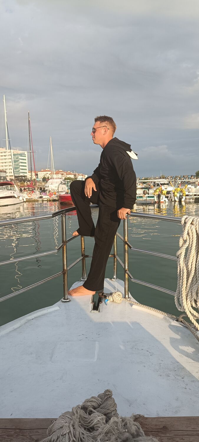  ,   Andrey, 32 ,   ,   , c 