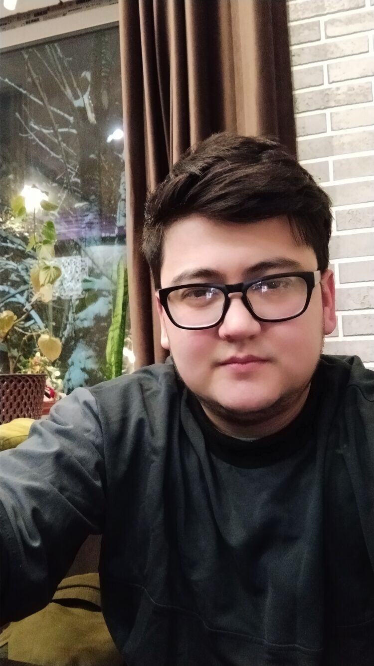  37330020  Alberto, 35 ,    