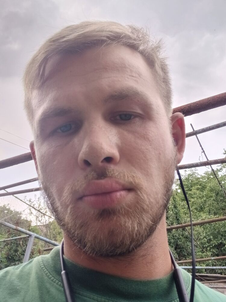  46523710  , 34 ,    