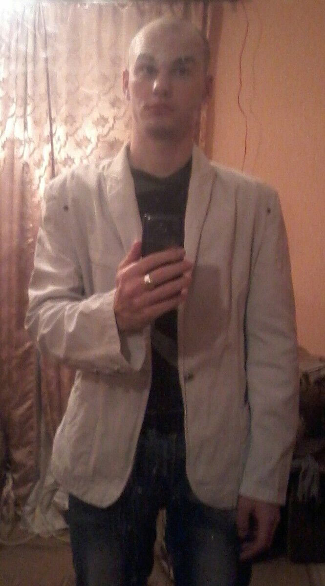  ,   Vladislav, 32 ,   ,   , c 