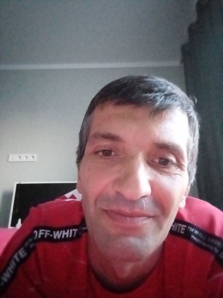  52791620  Giorgi, 47 ,    --
