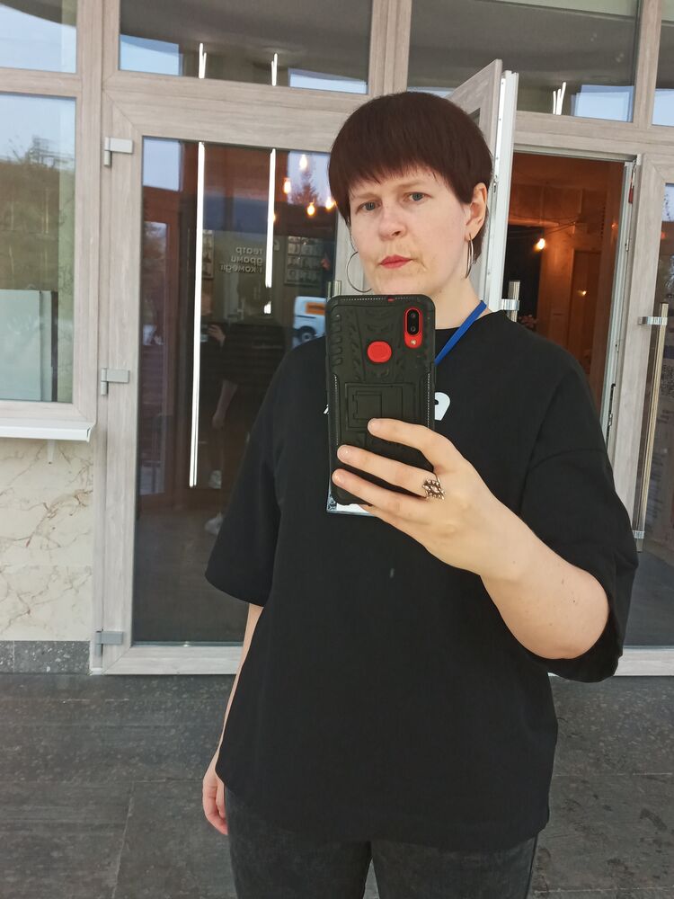  46699220  , 37 ,    