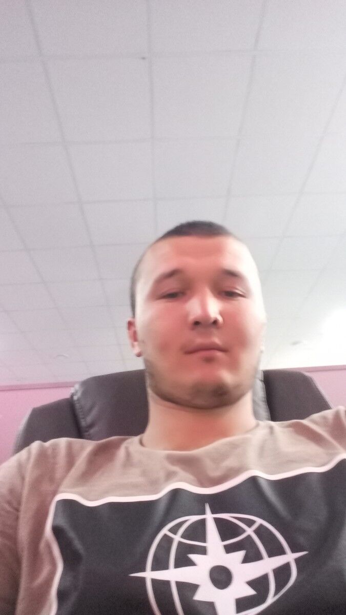  ,   Wuxrat, 28 ,   