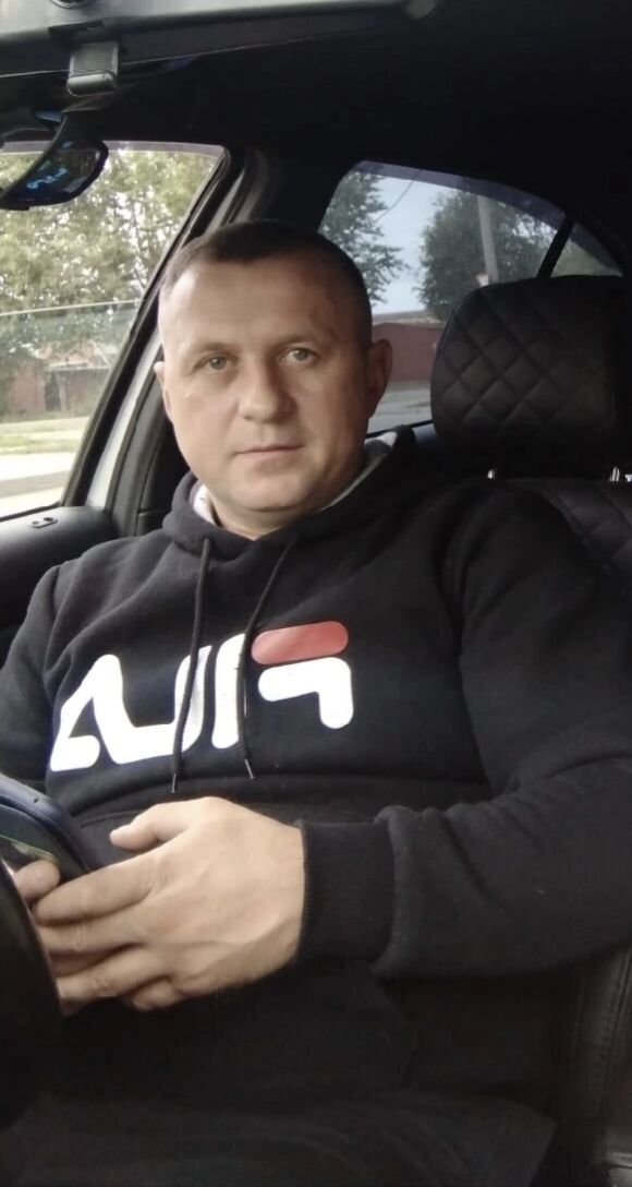  43362230  Pavel, 41 ,    
