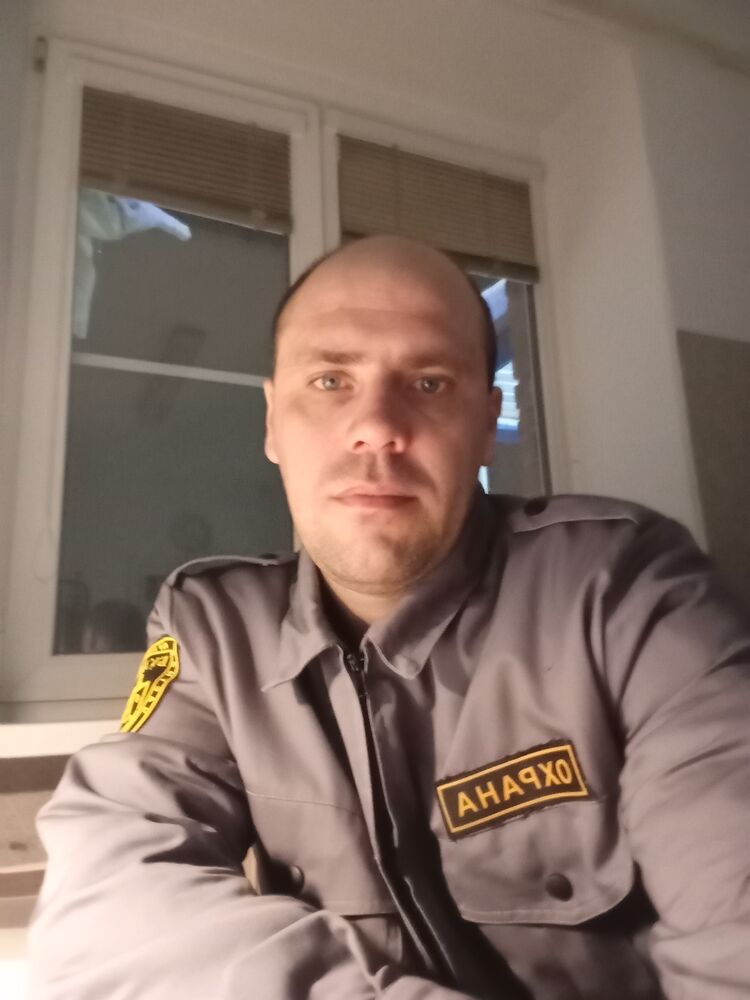  41682930  , 37 ,    