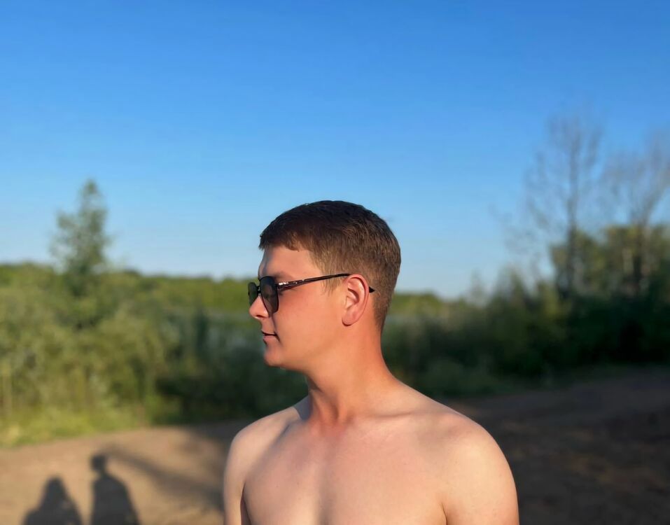  42218760  , 25 ,    