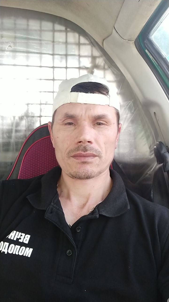  ,   Fiodor, 41 ,   ,   