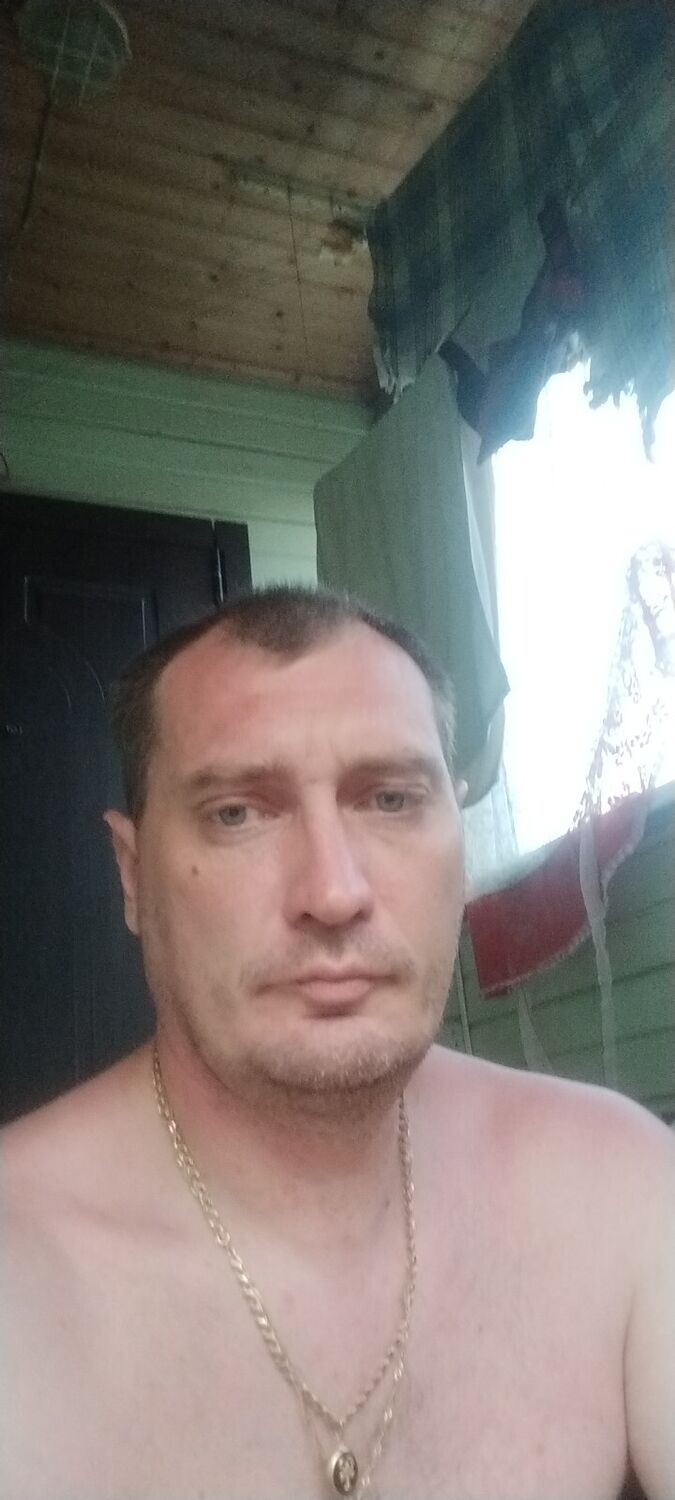  52729610  , 37 ,    