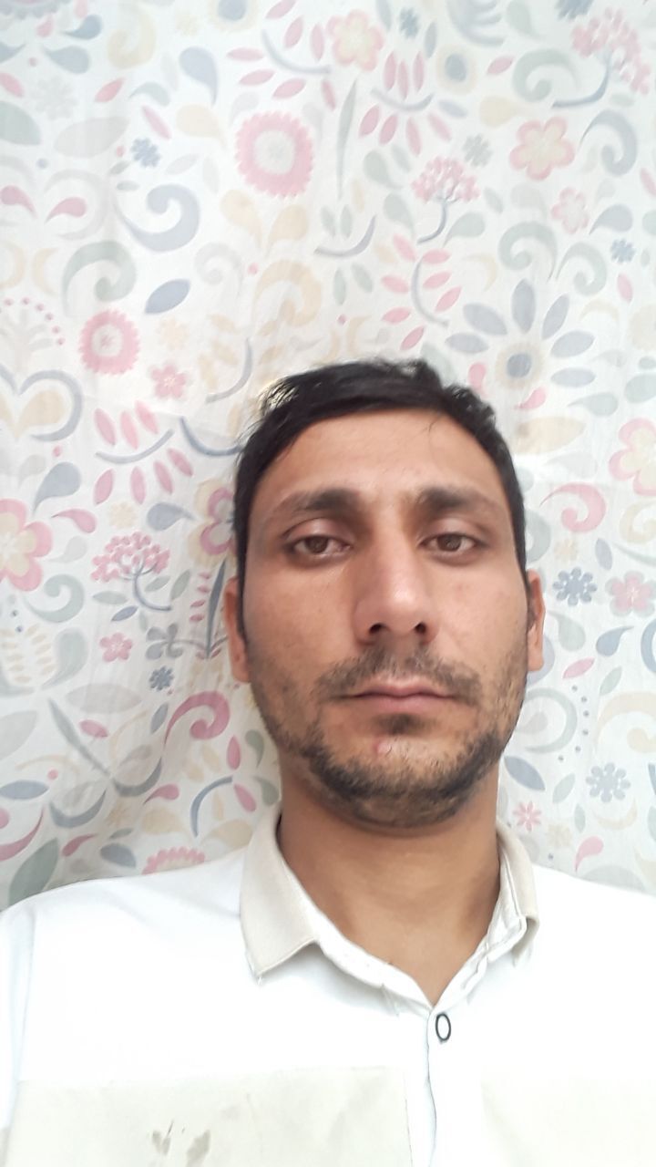  24380160  Oybek, 35 ,    