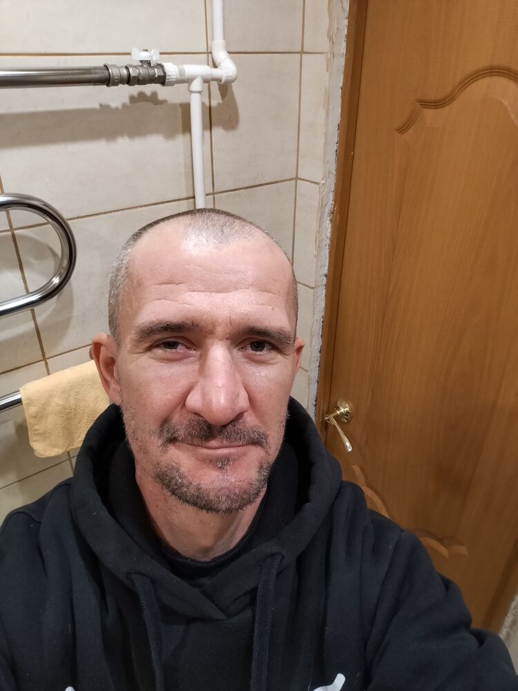 46882550  , 42 ,    