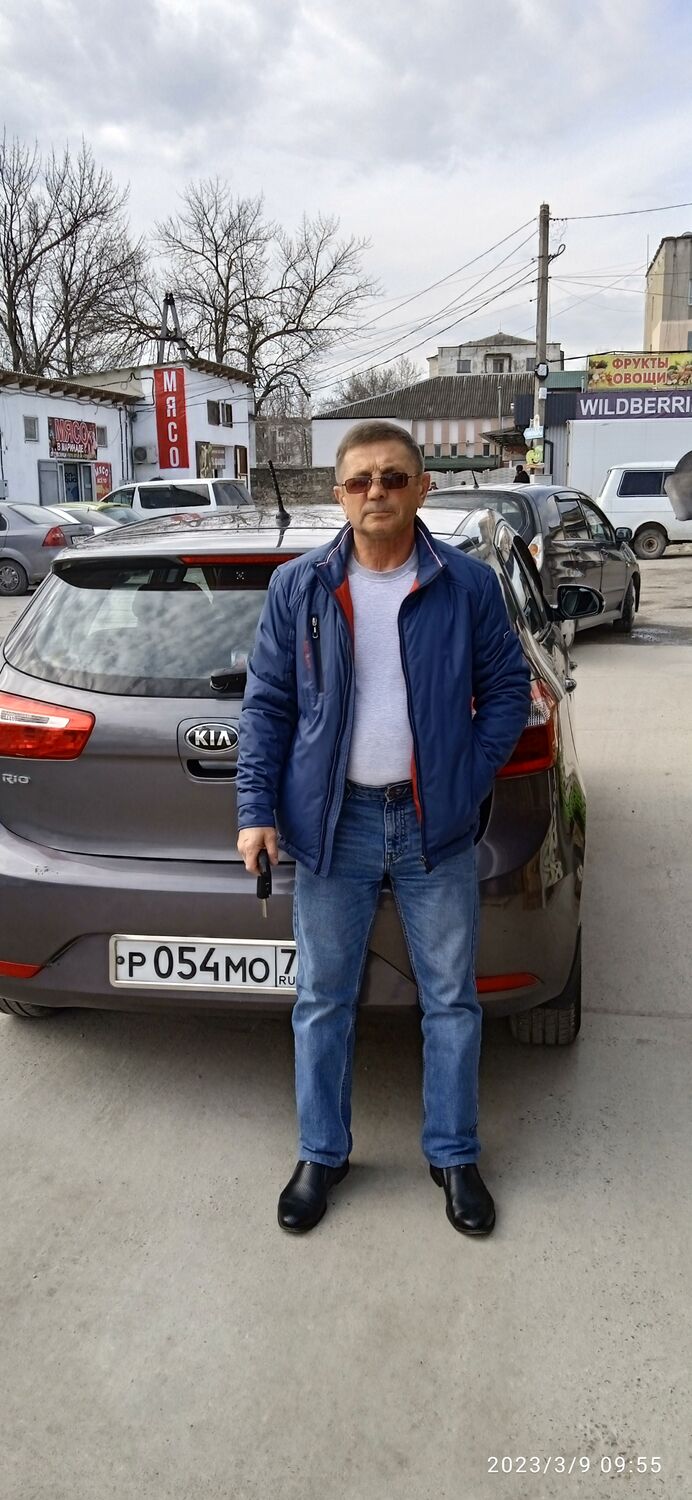  ,   Vasiliy, 61 ,   c 
