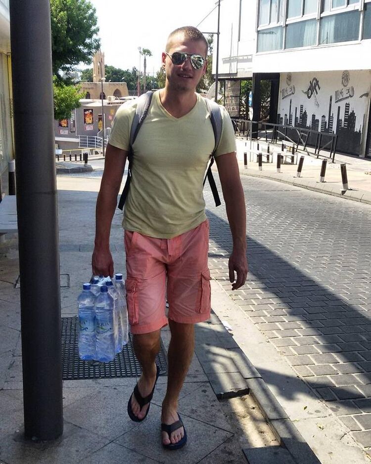  ,   Anton, 42 ,   