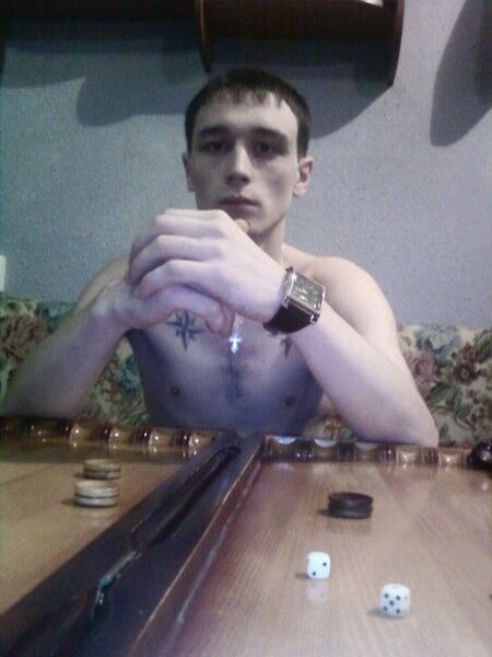  ,   Kostj, 32 ,     , c 