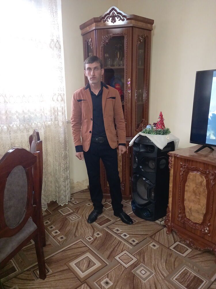  ,   Andranik, 35 ,   ,   
