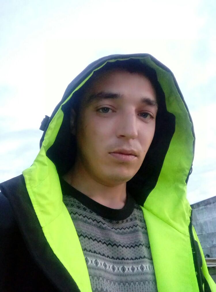  44024360  , 27 ,    
