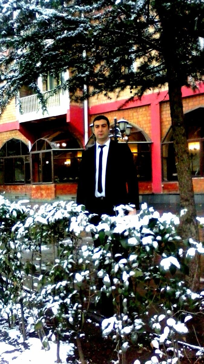  ,   Emilio, 37 ,   