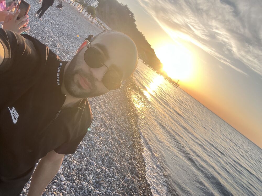  ,   Ervand, 25 ,   ,   