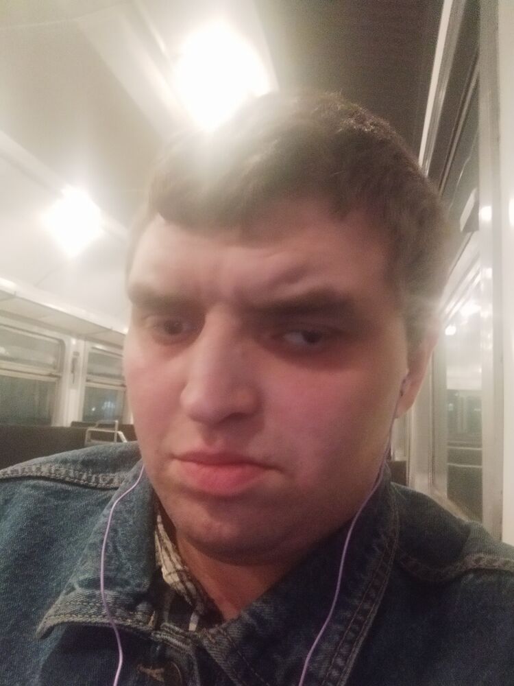  ,   Igor, 28 ,   ,   , c 