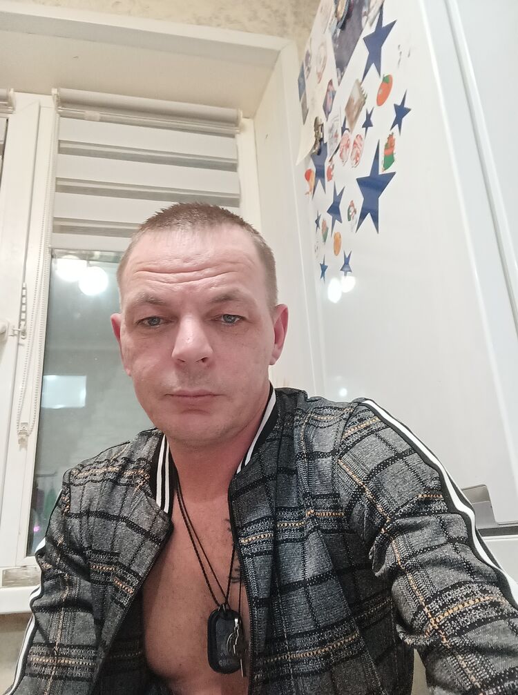  48235810  , 42 ,    