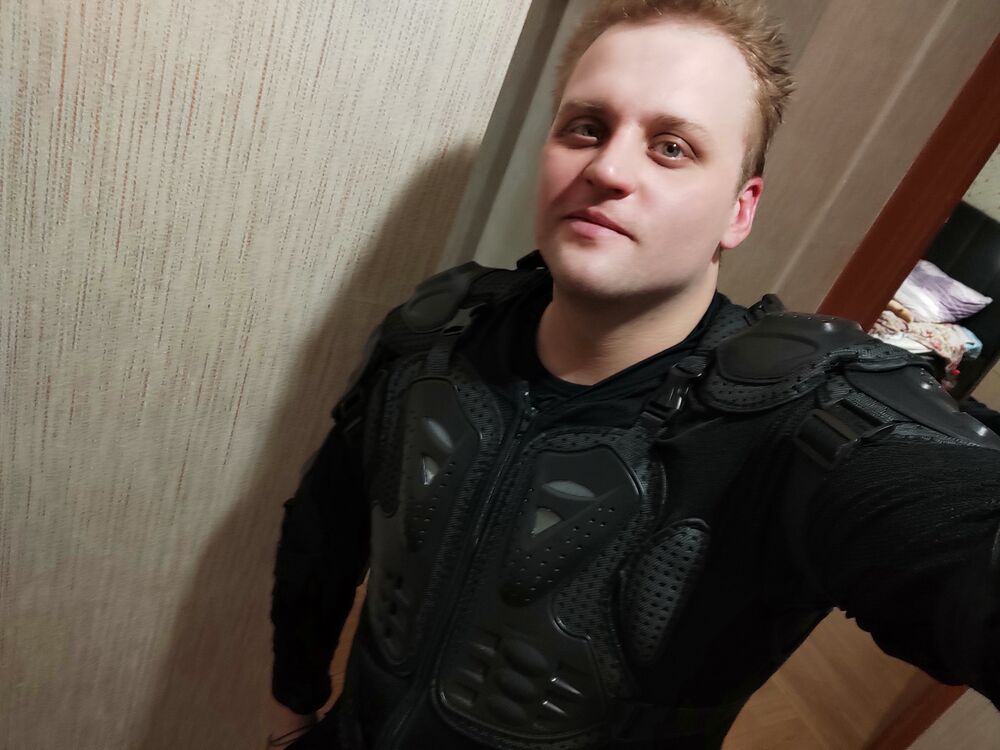  38035930  Romario, 34 ,    