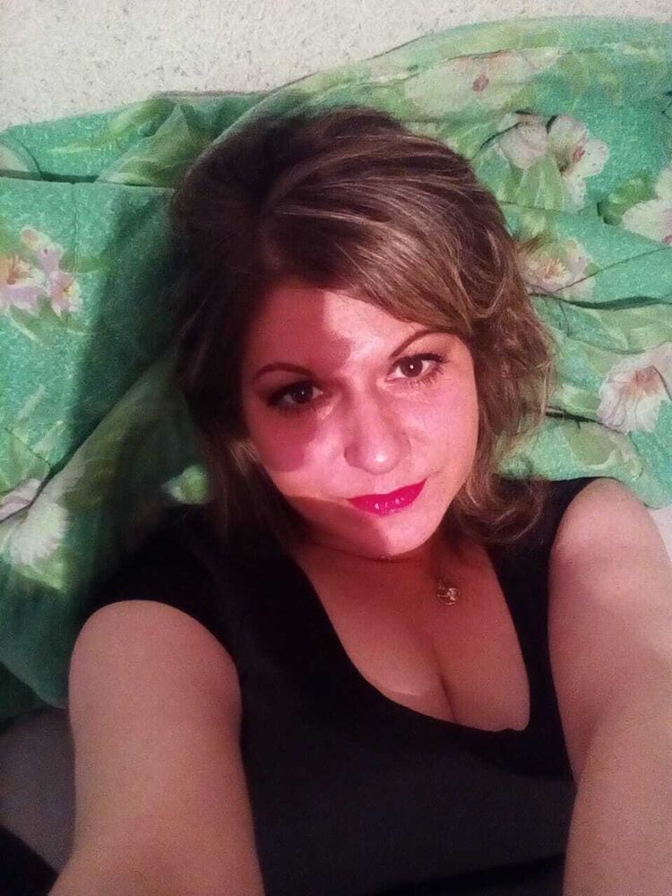  -,   Anna, 44 ,   ,   