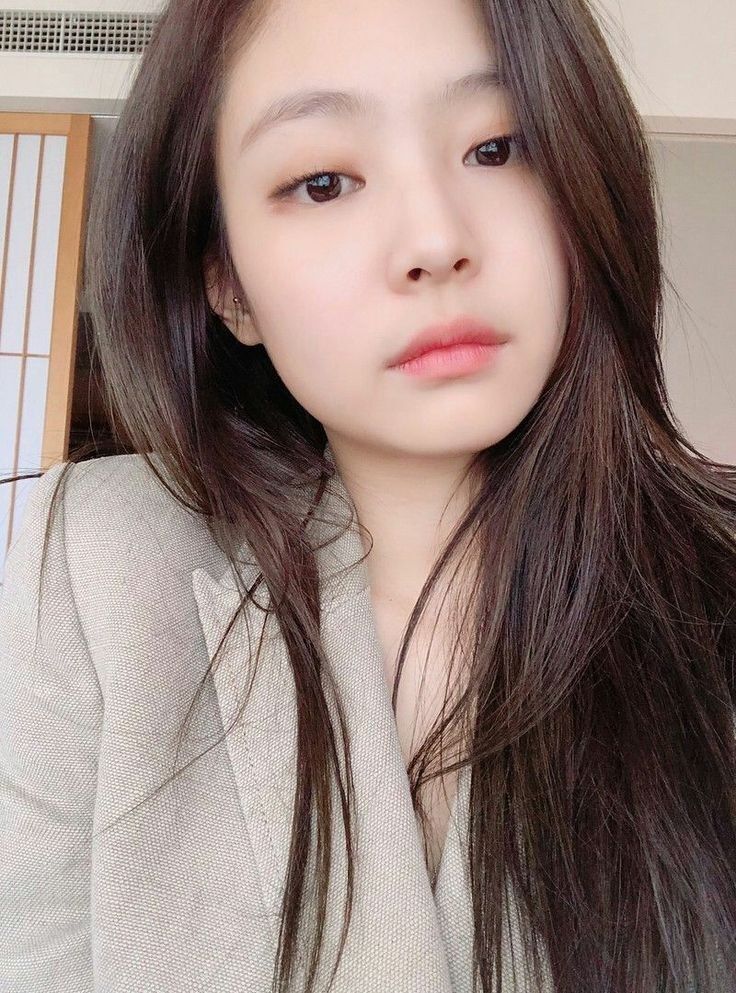  ,   Jennie, 26 ,   