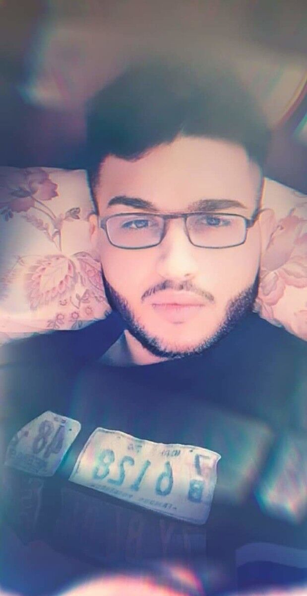  18531100  David, 28 ,    -