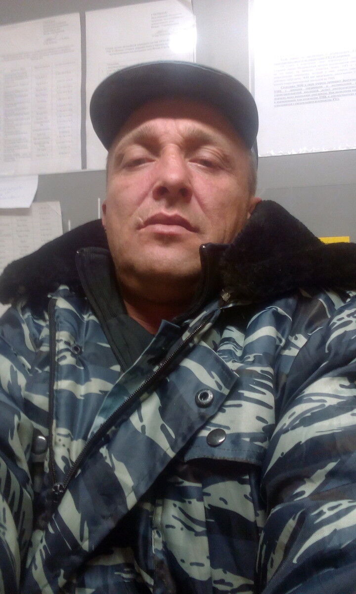  13936250  Leonid, 48 ,    