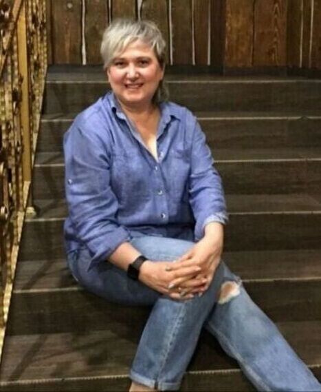  53058440  Lana, 56 ,    