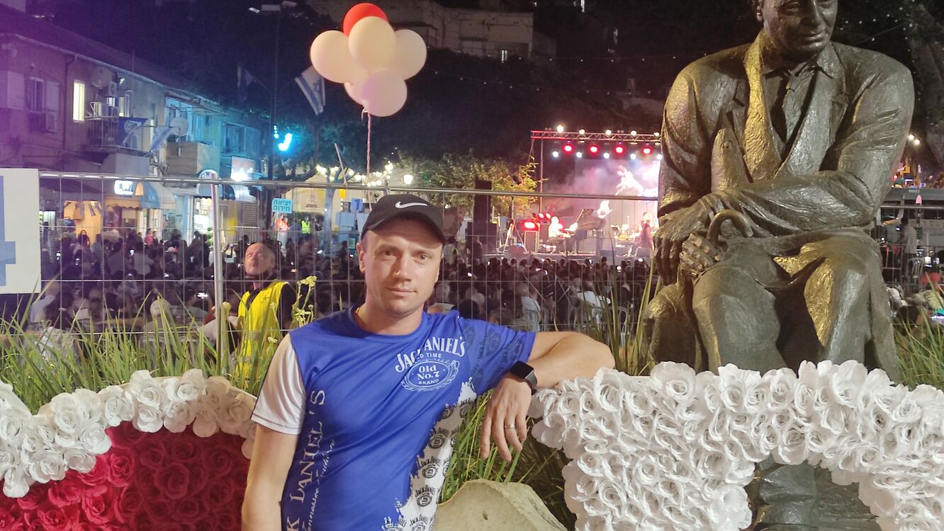  Ramat Gan,   , 42 ,     , c 