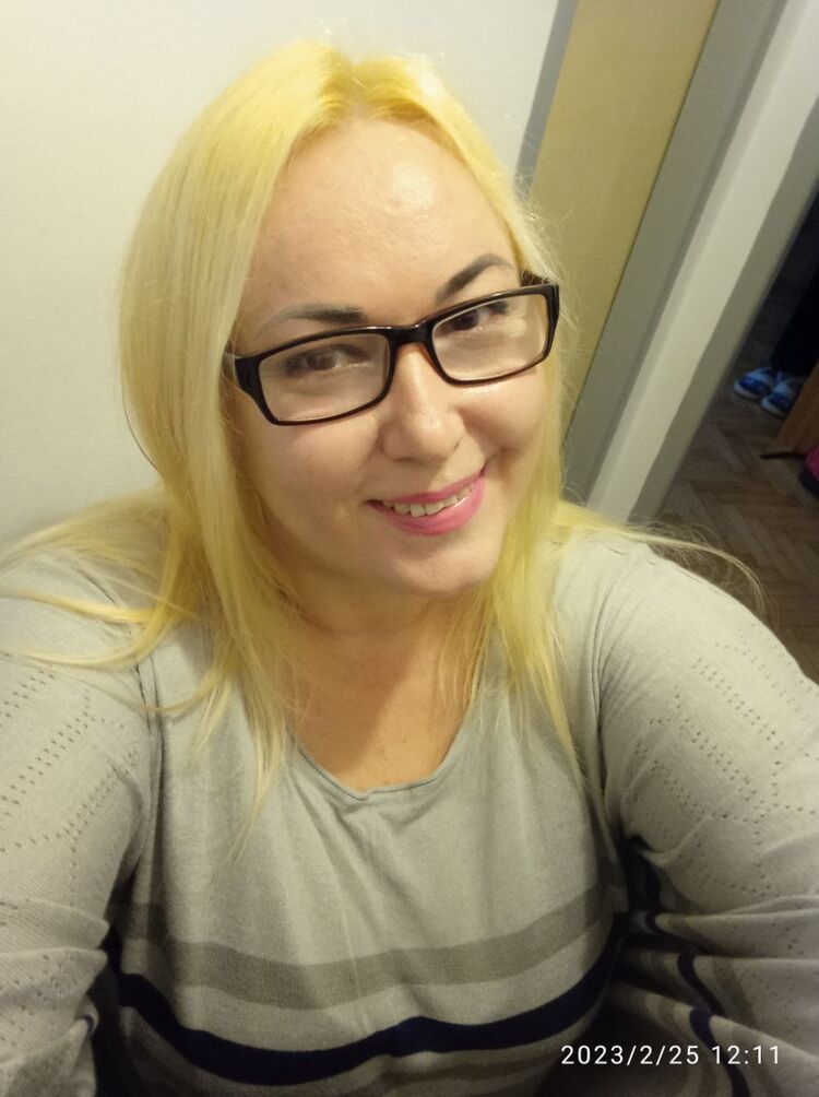  33065880  Juliya, 45 ,    Mezirici