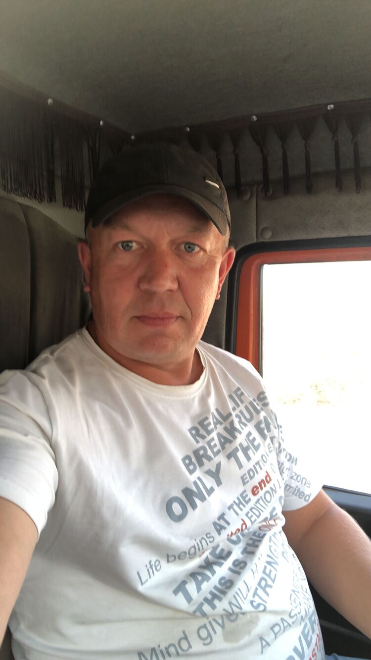  30664370  , 49 ,    
