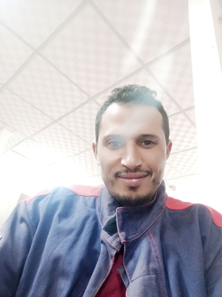  35791450  Abrahim, 38 ,    