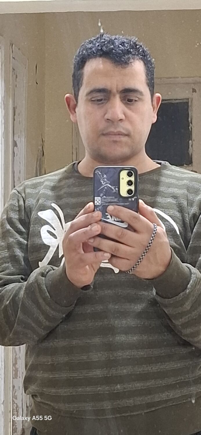  50426340  Reda, 39 ,    