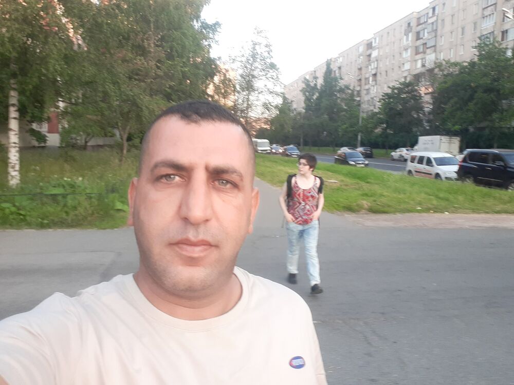  -,   Wissam, 45 ,   ,   