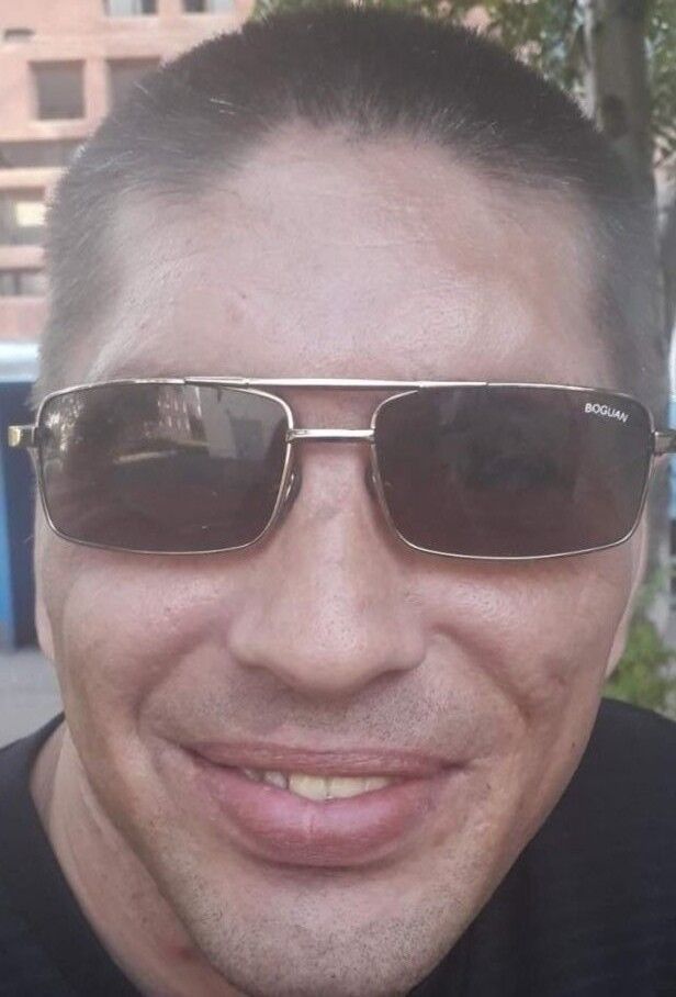  18476260  EVGENIY, 44 ,    