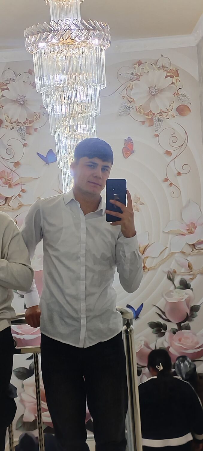  52903820  Diyorbek, 21 ,    
