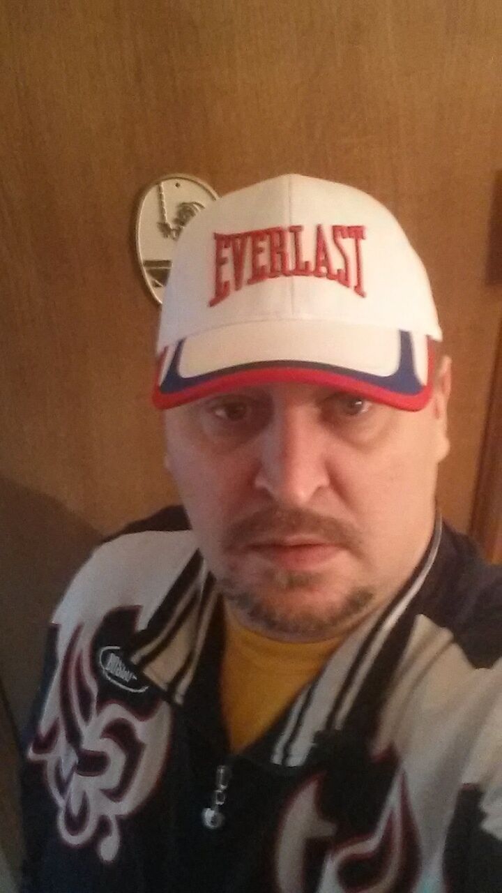  50668470  PAVEL, 51 ,    