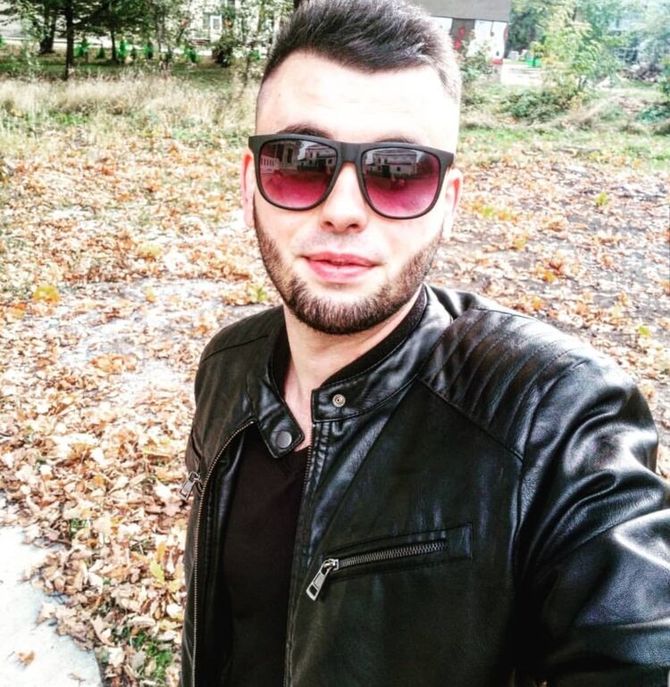  -,   Roma, 33 ,   ,   , c , 