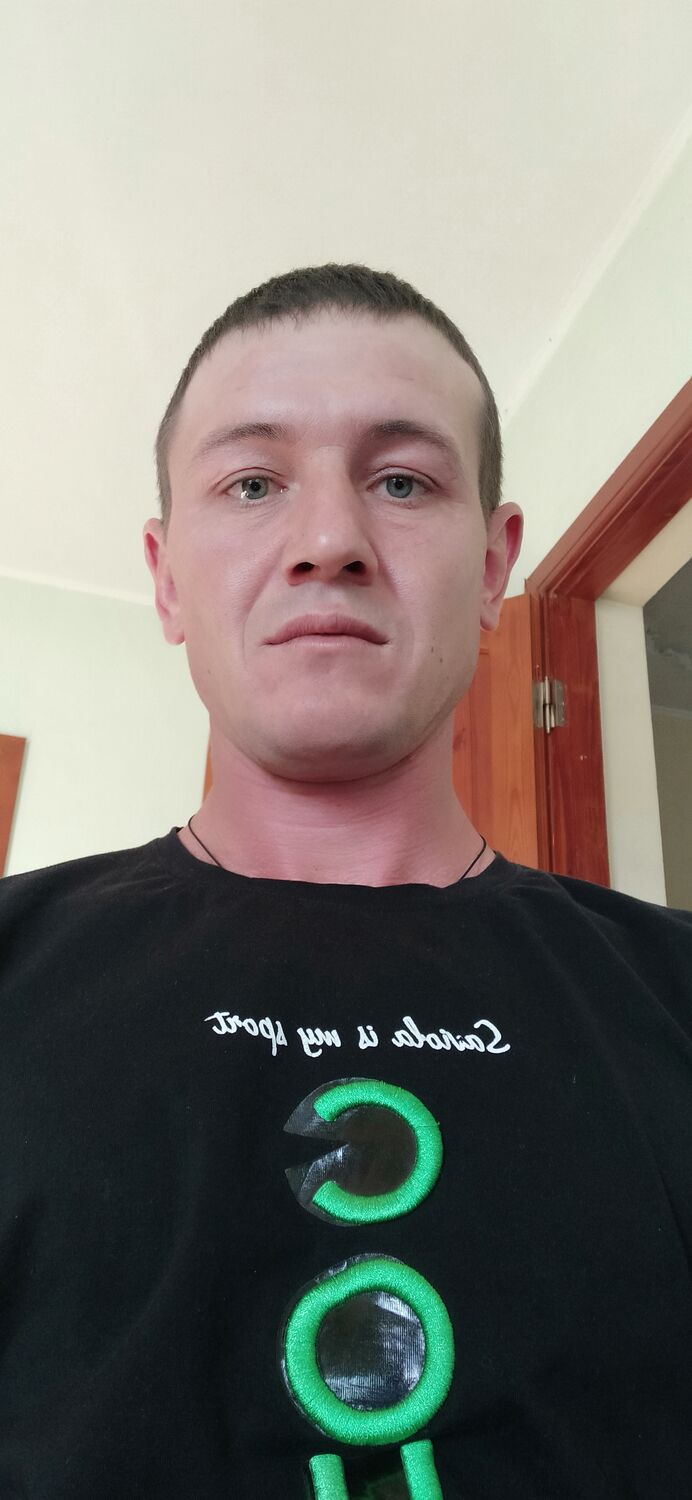  ,   Dima, 37 ,   ,   