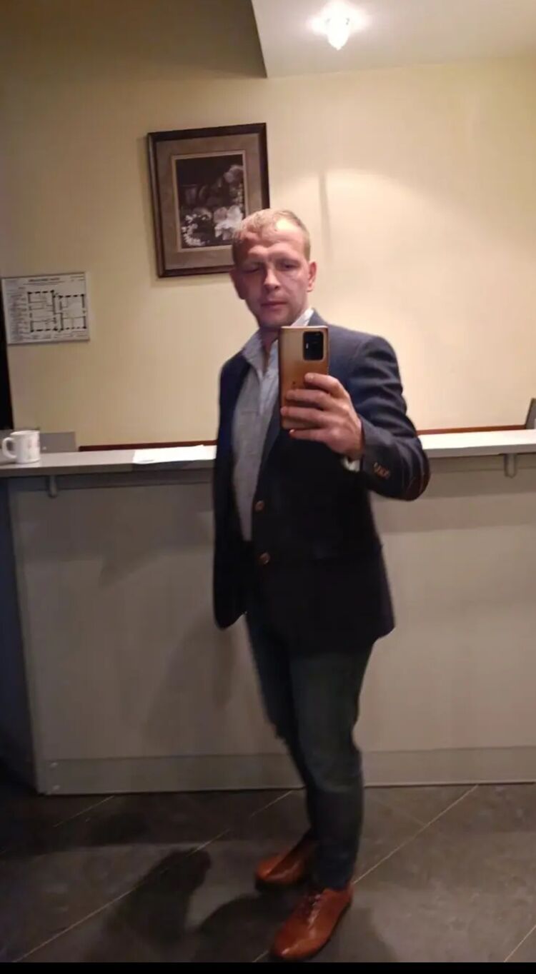 ���� 42049940 ������� ����, 37 ���, ���� ���������� � ������