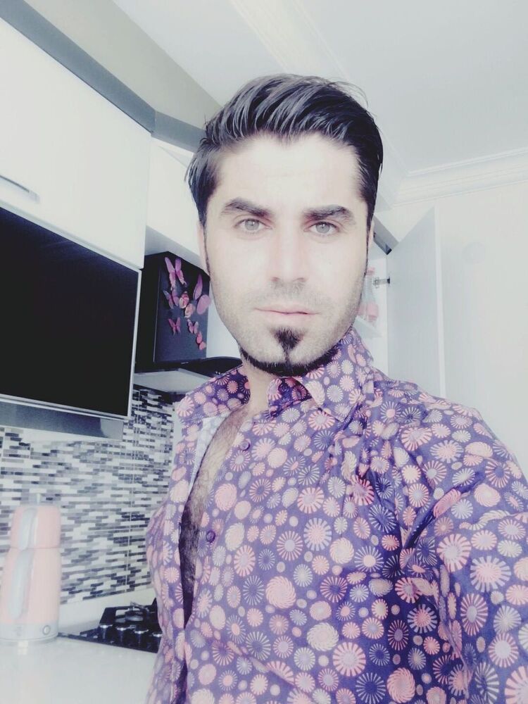  35812580  Mehmet, 38 ,    
