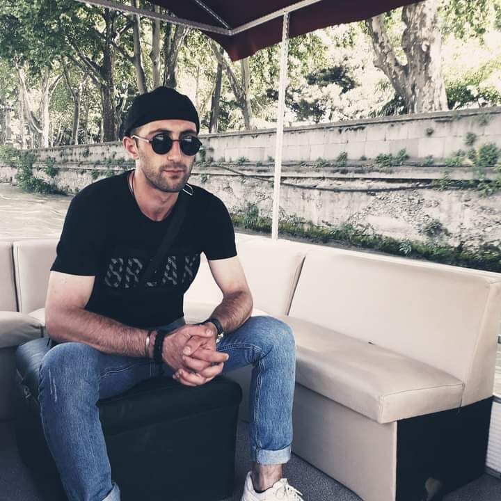  33566040  Anri, 31 ,    