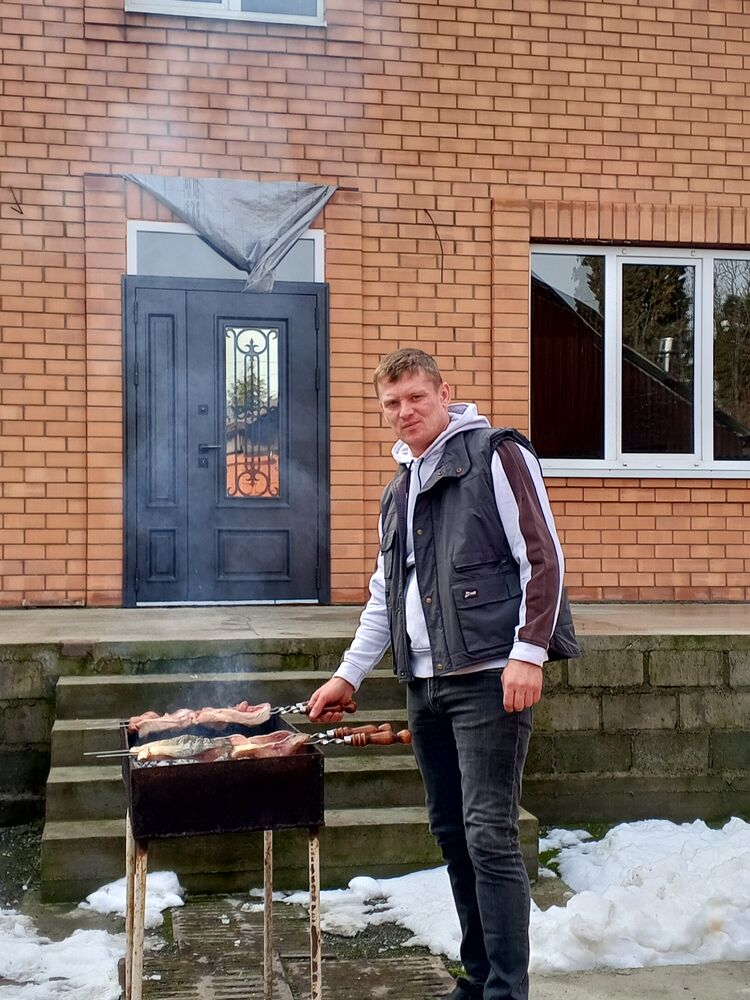  ,   Alan, 35 ,   ,   , c , 