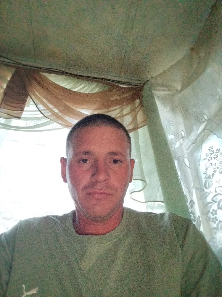  52770980  Andrey, 40 ,    